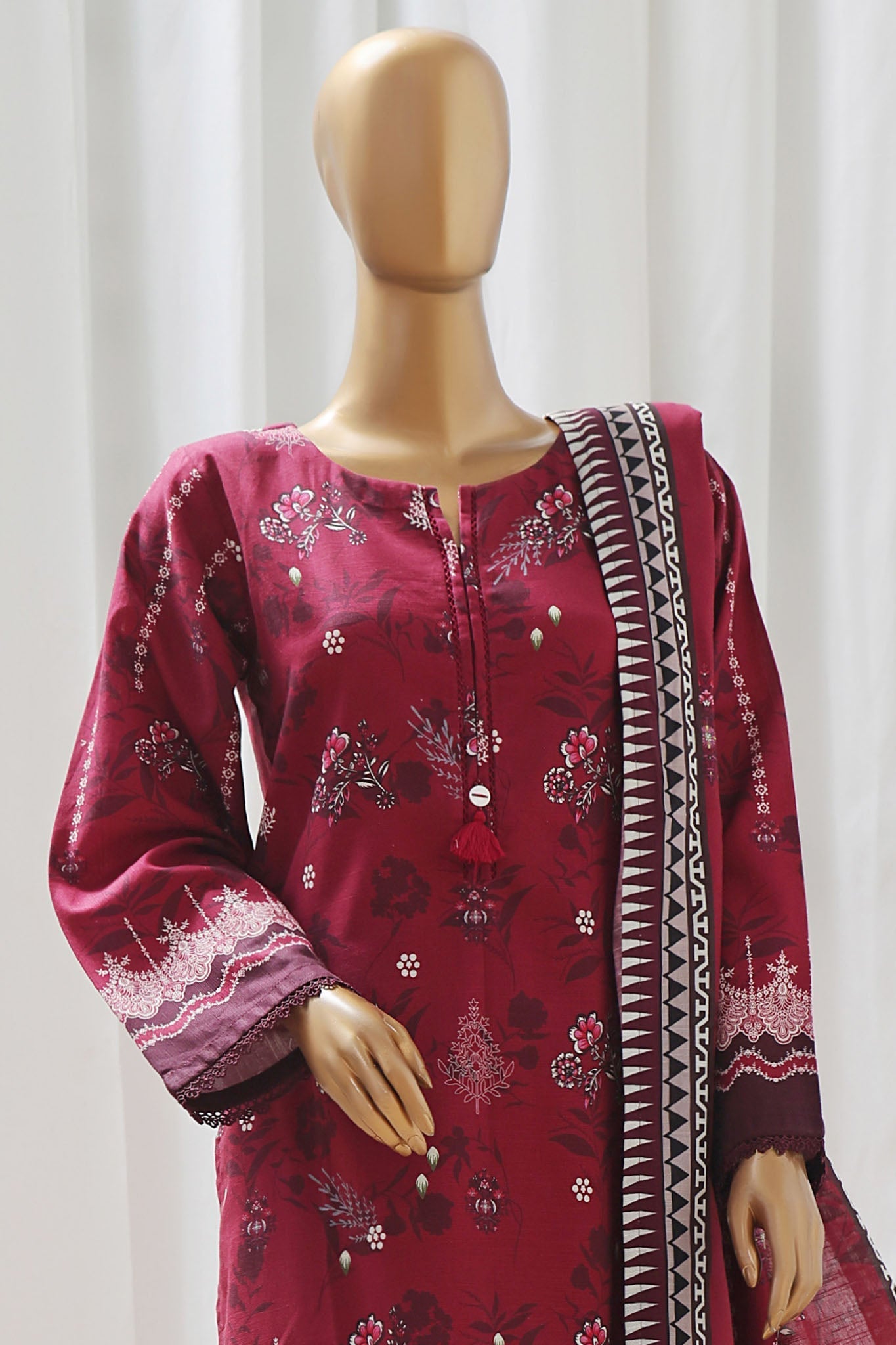 Sada Bahar Stitched 3 Piece Printed Khaddar Collection'2024-Maroon